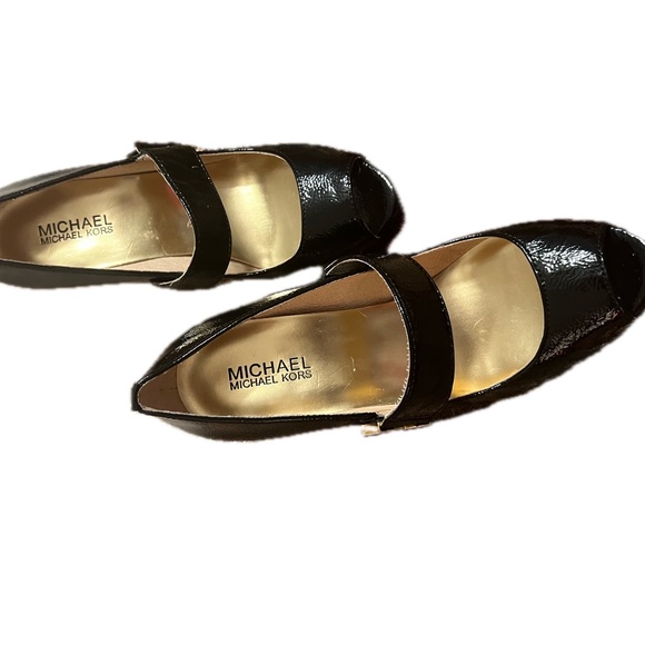 Michael Kors Black Patent Leather Block Heel Peep Toe Mary Jane . Size 7 - Picture 4 of 16